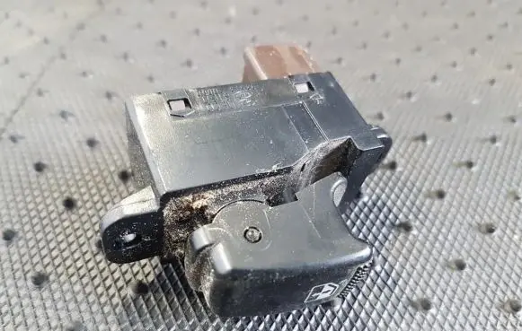 KIA Rio Electric window control switch 935811g000 935811-1g000