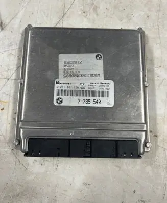 BMW 5 E39 Engine control unit/module 28RTE449 0281001830 7785540