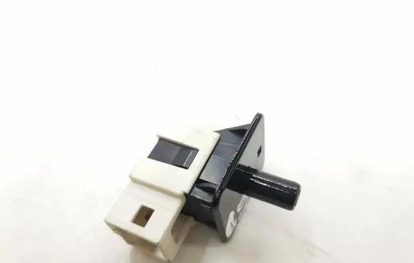 Mercedes-Benz CLS C219 Rear door sensor 2028209410