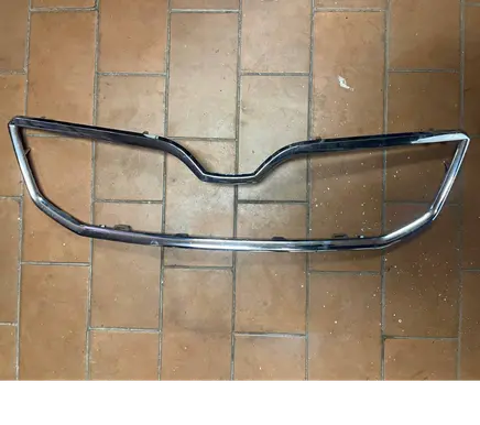 Skoda Octavia Mk3 (5E) Front bumper upper radiator grill 5e0853761a 09000 8111538