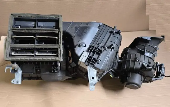 Volkswagen Transporter - Caravelle T5 Interior heater climate box assembly 7H1820005AK 52495302 AB052445