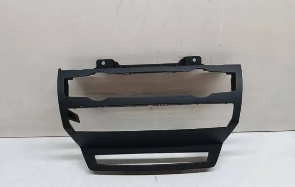 BMW X5 E70 Radio/GPS head unit trim 773201