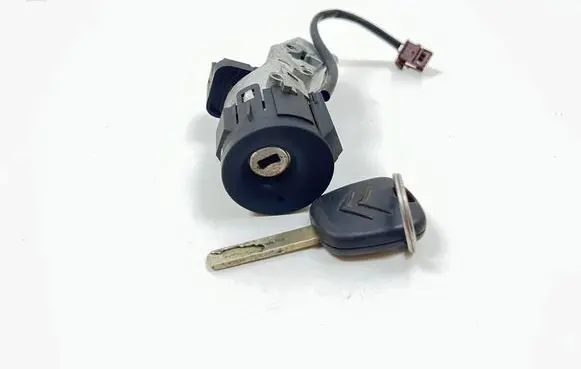 Citroen C4 I Ignition lock 9649781080 N0502455