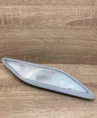 BMW 5 E39 Rear seat light 8363608 39820210 RIGHTSIDE