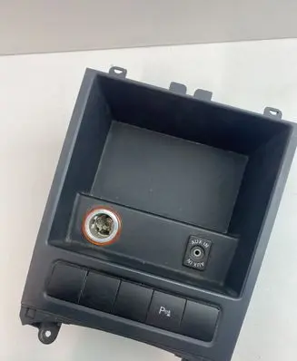 Volkswagen Jetta VI Glove box central console 5C7858329E