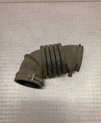 Mitsubishi Sigma Air intake hose/pipe MD153216