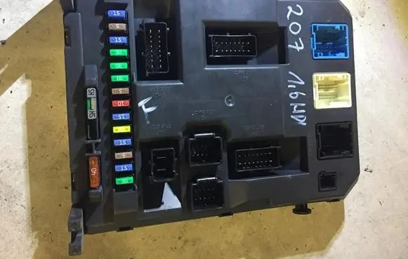 Peugeot 207 Comfort/convenience module