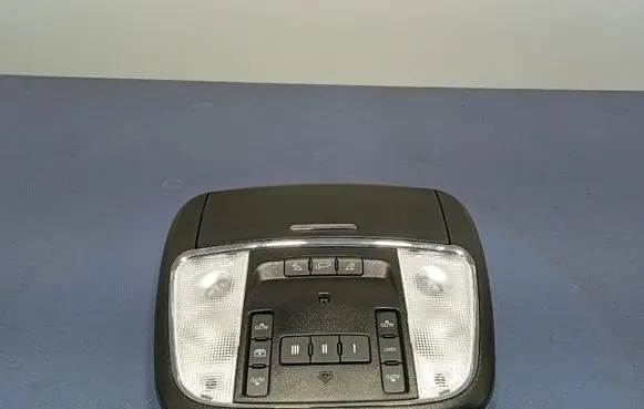 Jeep Grand Cherokee Boot/trunk interior light 1VS381X9AE