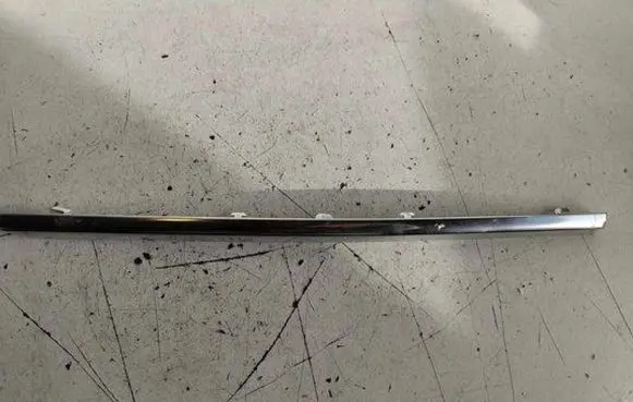 Volkswagen Golf VII Rear side glass trim 5G9853346 3725ST