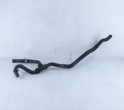 Ford Kuga II Engine coolant pipe/hose