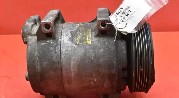 Volvo V70 Air conditioning (A/C) compressor (pump)