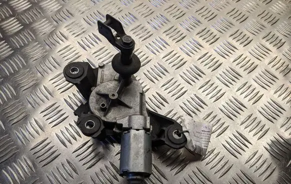 Nissan Qashqai Rear window wiper motor 0390201820