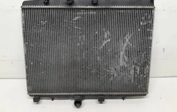 Peugeot 207 CC Coolant radiator 9650903880