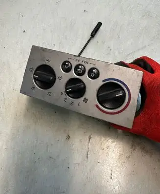 Opel Meriva A Climate control unit 93329465