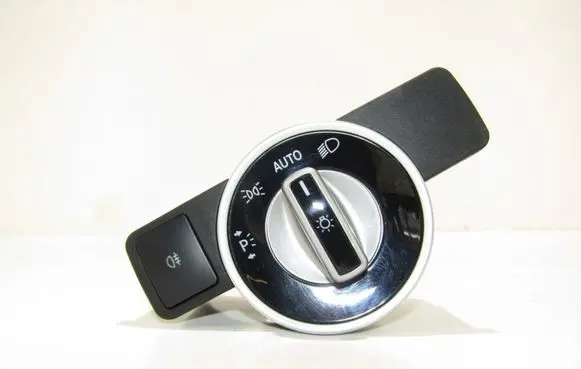 Mercedes-Benz C W204 Light switch a2129050551