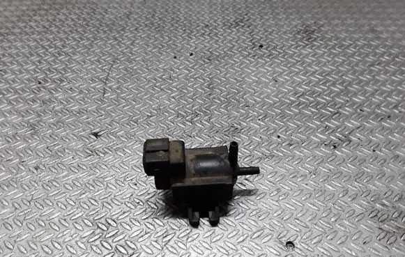 Opel Astra H Vacuum valve 722448001