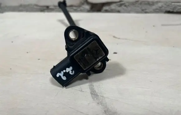 Mercedes-Benz E W211 Air pressure sensor A0041538426