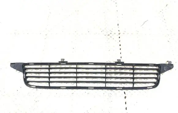 Toyota Avensis T270 Front bumper lower grill 5311205080