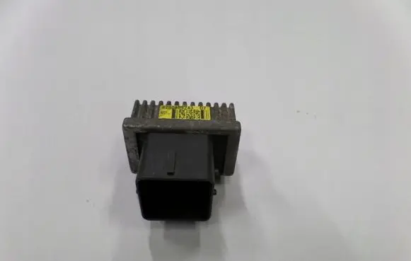 Renault Trafic II (X83) Glow plug pre-heat relay 8200859243