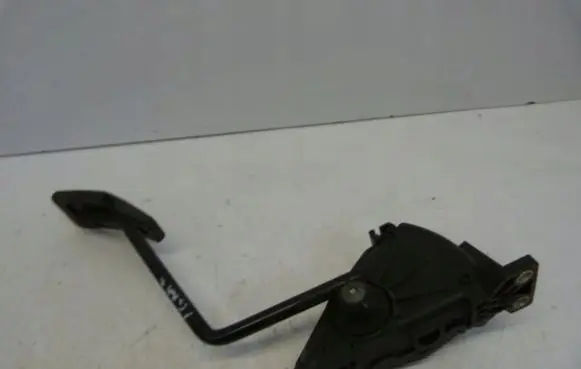 Suzuki Ignis Accelerator throttle pedal 9204283