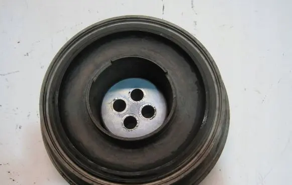 BMW X2 F39 Alternator belt tensioner pulley 8579927