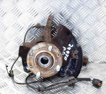 Hyundai i20 (PB PBT) Front wheel hub