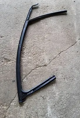 Chrysler 200 Front door trim (molding) 