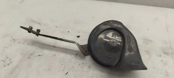 Audi A4 S4 B6 8E 8H Horn signal 8E0951221
