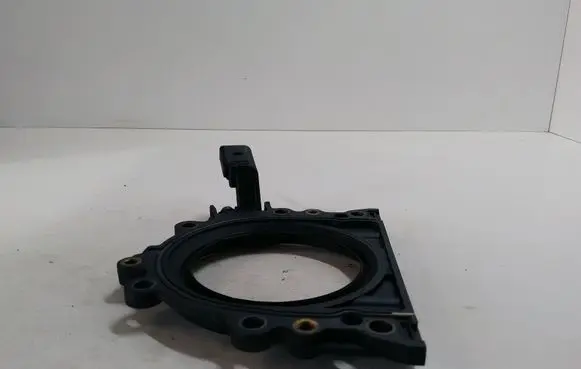 Audi A6 S6 C6 4F Crankshaft Holder 038103173A