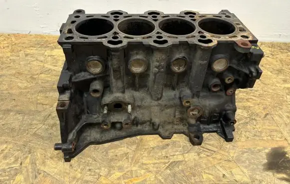 KIA Sportage Engine block C299C87 D4FD