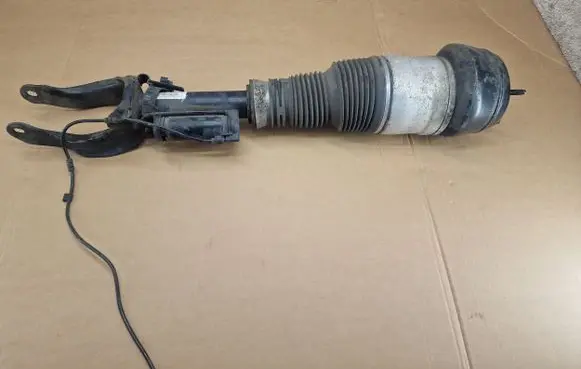 Mercedes-Benz GLE (W166 - C292) Front air suspension shock absorber A1663204266 A1663233600