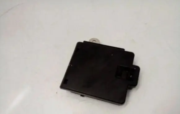 Porsche Cayenne (9Y0 9Y3) Current control relay 4M0941824AR