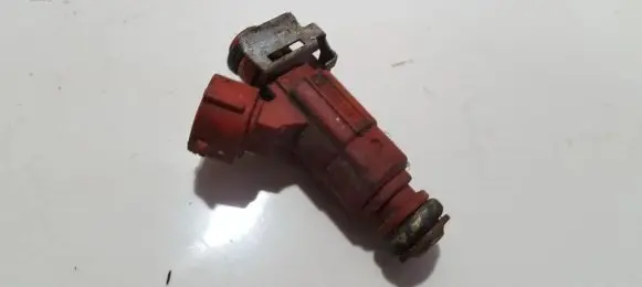 Fuel injector