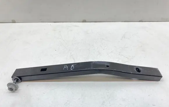 Audi A5 Sportback 8TA Radiator support slam panel bracket 8K0805528A