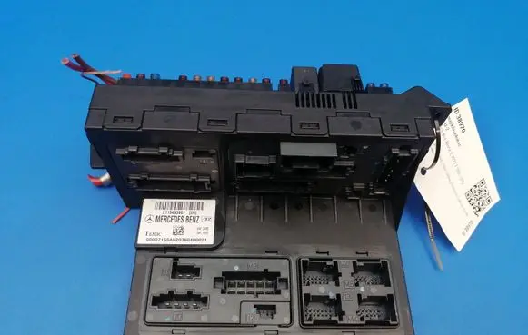 Mercedes-Benz E W211 Fuse module 2115453901