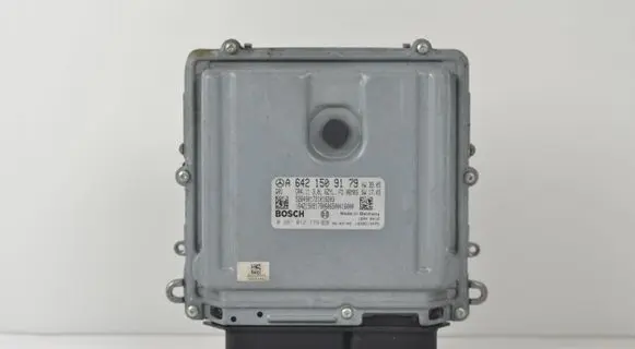 Mercedes-Benz C W203 Engine control unit/module A6421509179 1039S14075 0281012779