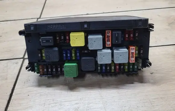 Mercedes-Benz E W212 Fuse module A2129009025 A2129014507 A2129020609