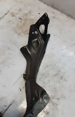 Audi A6 S6 C7 4G Fender mounting bracket 4G0821136A 7L470