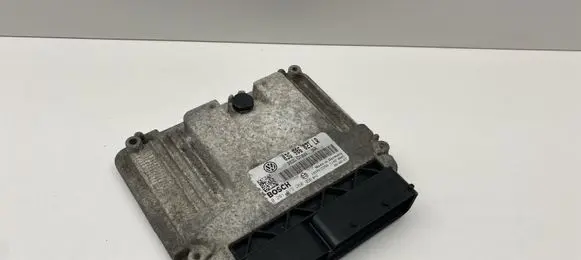 Volkswagen PASSAT B6 Engine control unit/module 03G906021LR