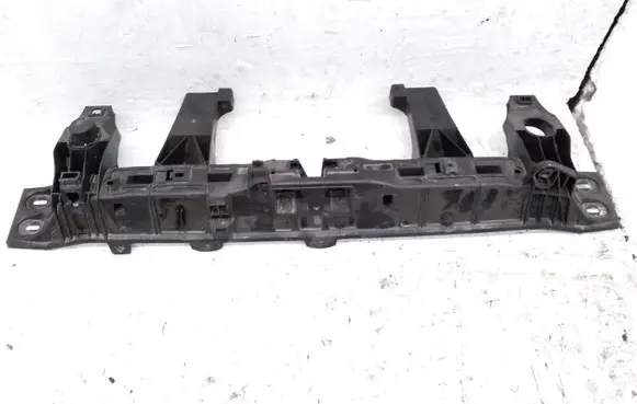 Top upper radiator support slam panel