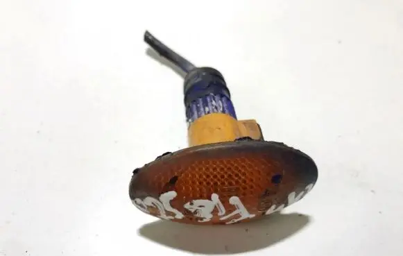 Ford Fiesta Front fender indicator light