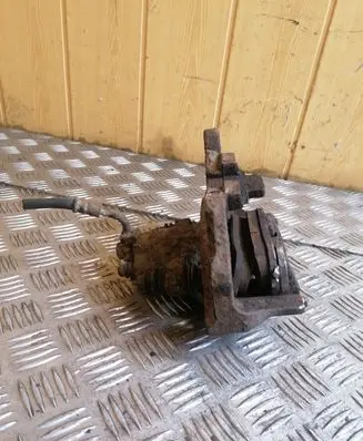 Chrysler Pacifica Rear brake caliper