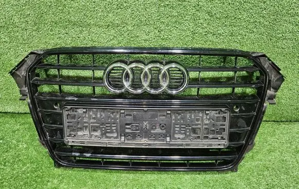 Audi A4 S4 B8 8K Front bumper upper radiator grill