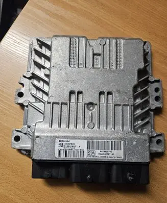 Citroen C4 II Engine control unit/module S180123007A 9666681180 9678608780
