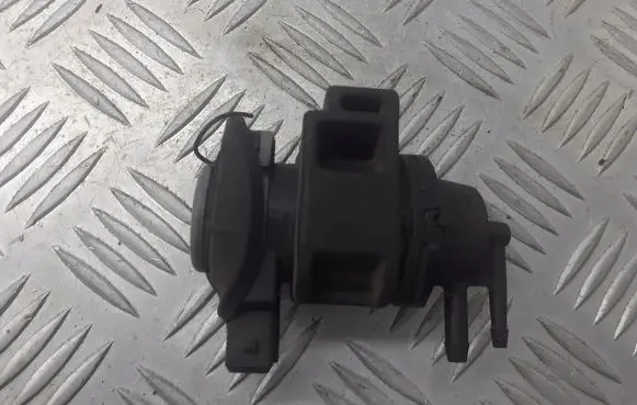 Renault Scenic II - Grand scenic II Vacuum valve 