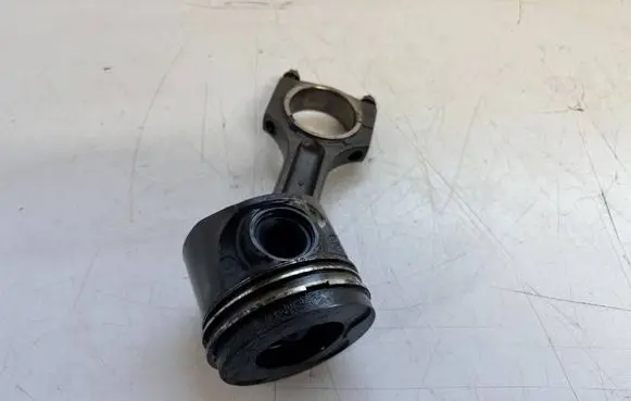 BMW 7 E65 E66 Piston with connecting rod 