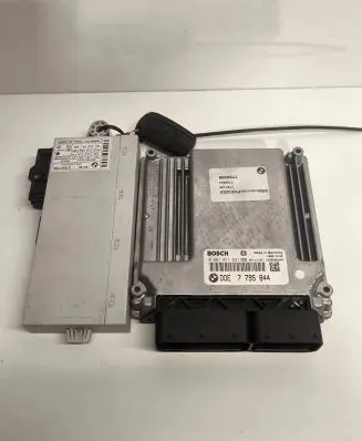 BMW 1 E81 E87 Engine control unit/module 7795844 0281011631 4E0057795A