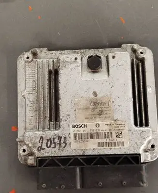 Iveco Daily 35.8 - 9 Engine control unit/module 504073032 0281011228