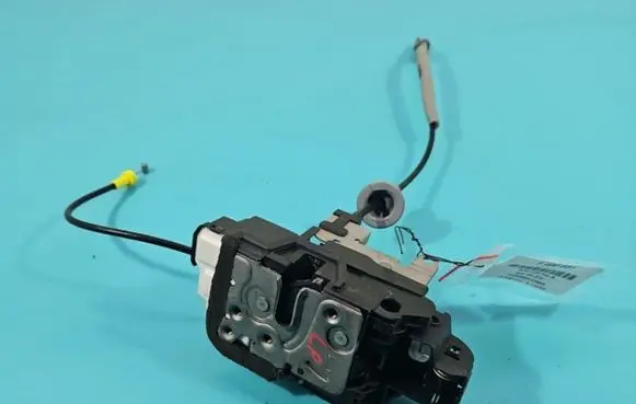Volvo V90 Cross Country Front door lock 31349894 IMPRK1400651
