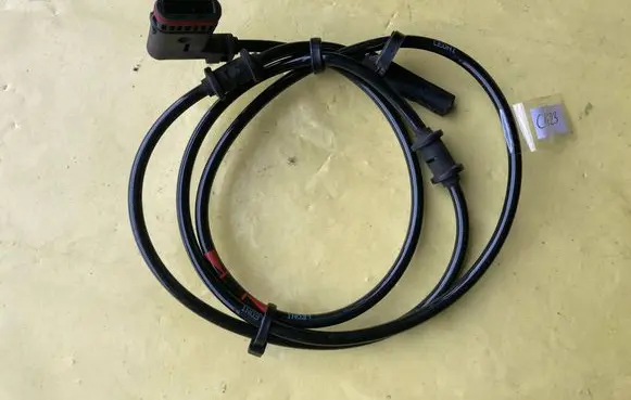 Mercedes-Benz C W203 Rear ABS sensor wiring A2035401317